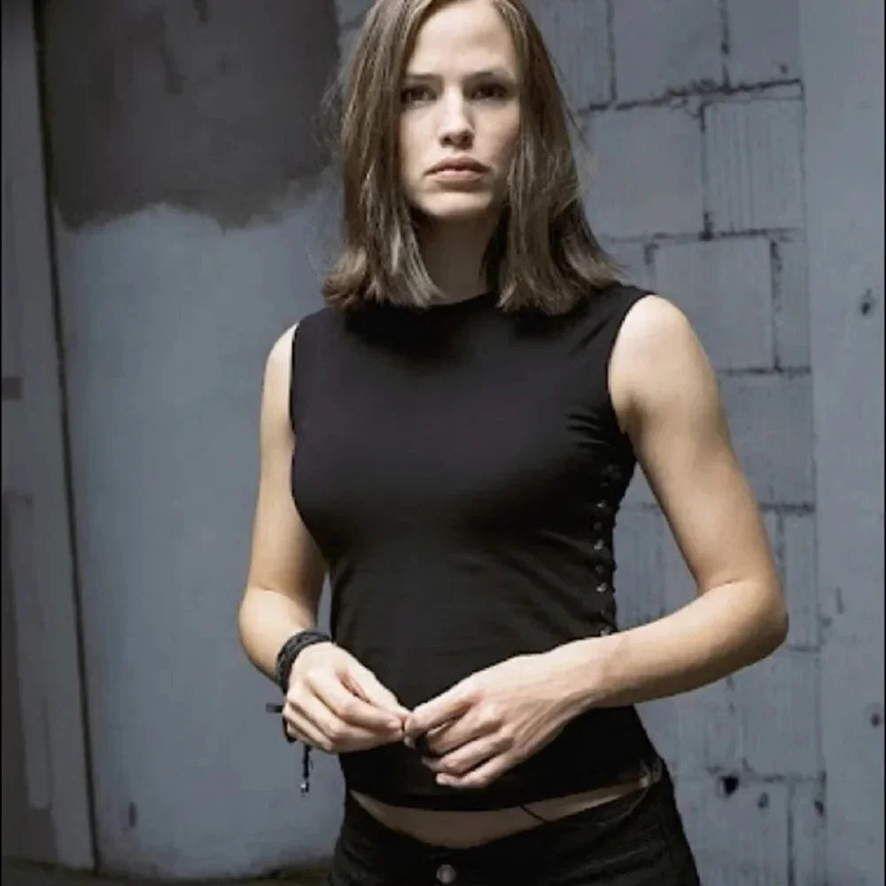 Vintage - NWT Mockneck Sleeveless Black Tank Top